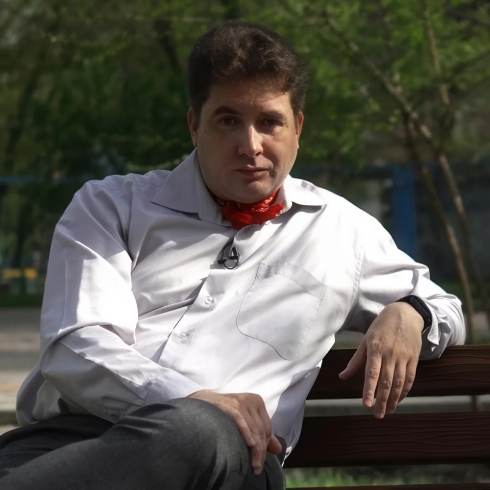 Константин Суров